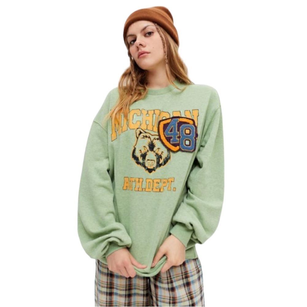 ‎Urban Outfitters Michigan Green Fleece Crewneck Sweatshirt Size Small